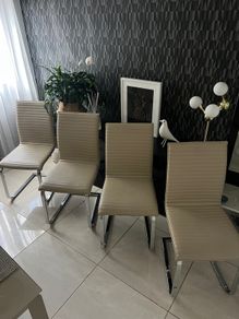 4 dining chairs