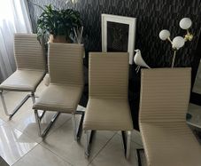 4 dining chairs