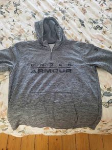 Underarmour top
