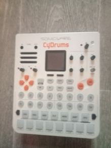 Sonicware Cydrums groovebox