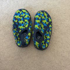 Swimming boots