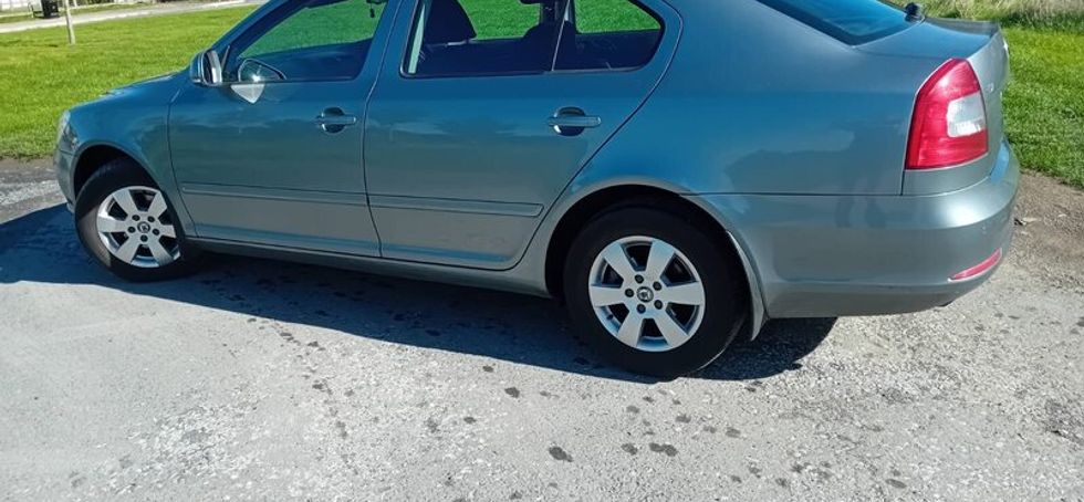 Skoda Octavia Elegance 2012 1.6tdi