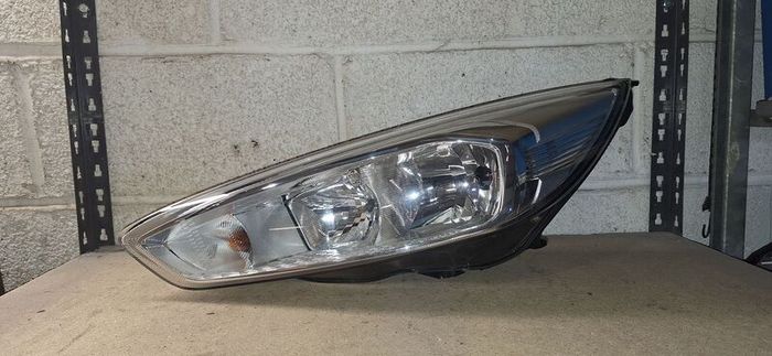 ford focus headlight