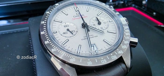 Omega Speedmaster Dark Side of the Moon 311.93.44.51.99.002