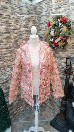 Topshop Womens Multicoloured Floral Rain Coat Size 10 Perfect for festival season