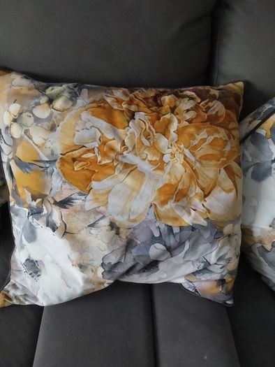 3x Scatterbox cushions