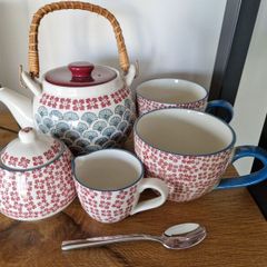 Carolyn Donnelly Tea set