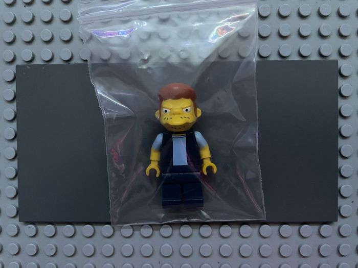 lego Simpsons sim024 Snake minifigure