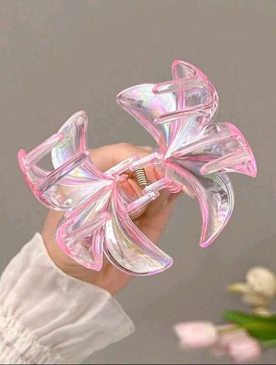Flower clips