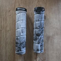 Handlebar Grips