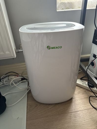 MEACO - MeacoDry ABC10L 10L Portable Dehumidifier - Silver & White