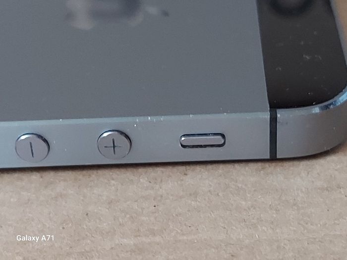 Apple Iphone 5s 16GB Activation Locked