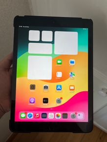 iPad 7th Generation 32GB