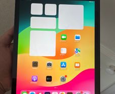 iPad 7th Generation 32GB