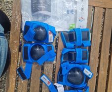 Elbow/knee/wrist protectors