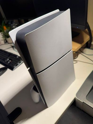 ps5 slim digital edition 825gb with controller
