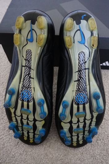Football Boots Nike Total 90 Laser I Black/Blue (2007) Size 8.5UK FG