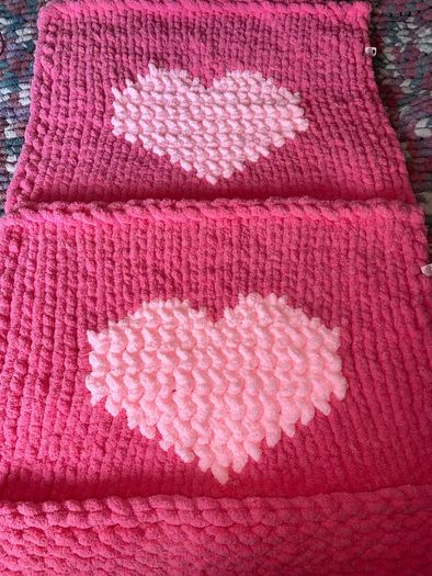 Custom Handmade Chunky Knit Blankets Available