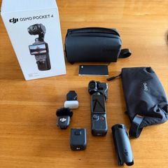 DJI Osmo Pocket 4 Creator Combo