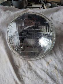 Wagner 7" sealed beam 12 volt headlamp