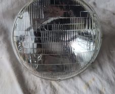 Wagner 7" sealed beam 12 volt headlamp
