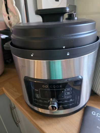 pressure cooker