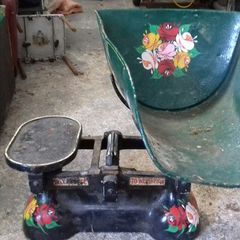antique avery weighing scales