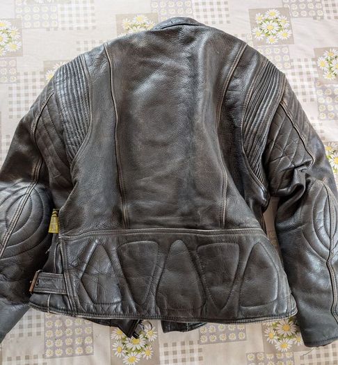 Akito leather jacket size 42
