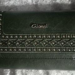 BNWT large Gionni clover purse green leather RFID safe Postage included
