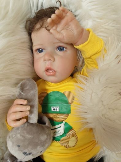 Reborns By Laura.  Huge, Heavy, 28inch 7/2 Lb Reborn Doll.   Welcome To View
