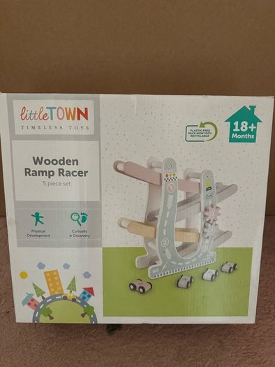 wooden ramp racer