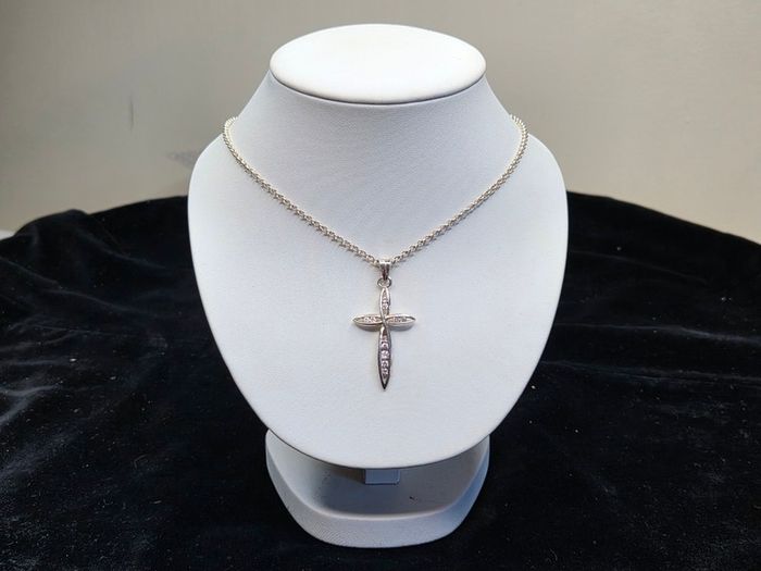 Vintage Sterling Silver 925 Cross Pendant Necklace CZ Stones