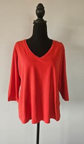 Beautiful 3/4 coral orange sleeve top size 14
