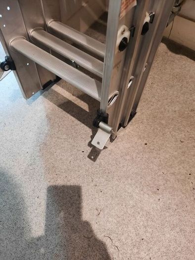attic ladder( can deliver)