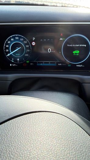 2021 Hyundai Tuscon Executive Plus HEV 94,000km