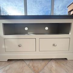 Modern TV Unit