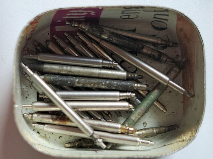 Selection of 32 Vintage Wrist & Fob Watch Dials