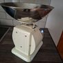 Vintage Style Kitchen Scales Image 3