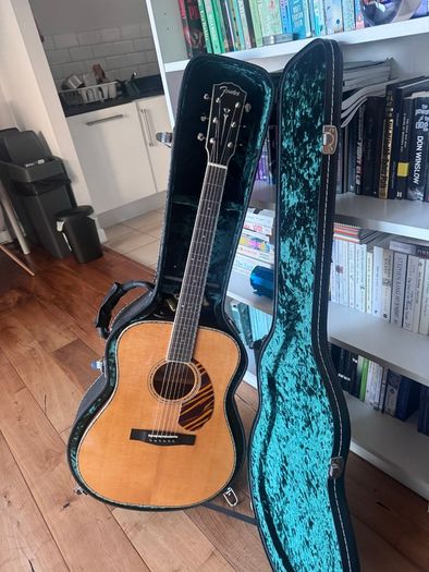 Fender PD 220 E Dreadnought acoustic guitar