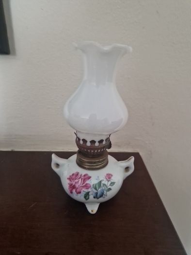 miniature oil lamp