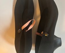 Ballet character shoes