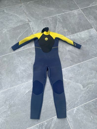 Wetsuit & Booties