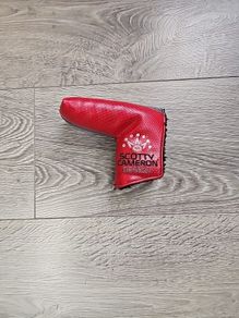 Scottie Cameron putter headcover