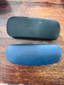 2 glasses cases in excellent condition