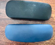 2 glasses cases in excellent condition