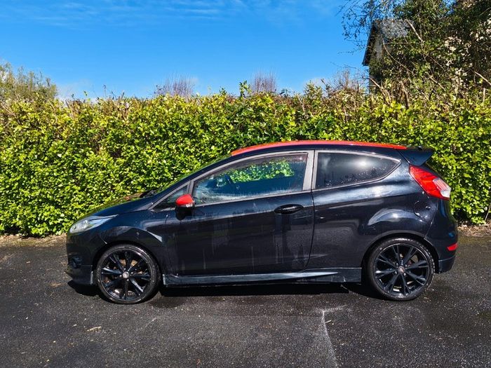 Ford Fiesta 1.0 Zetec S Black Edition 140HP