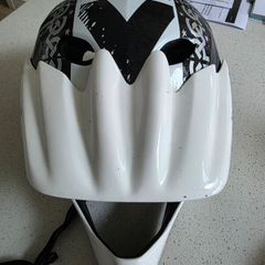 Bicycle helmet