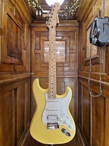 Fender Stratocaster 2021
