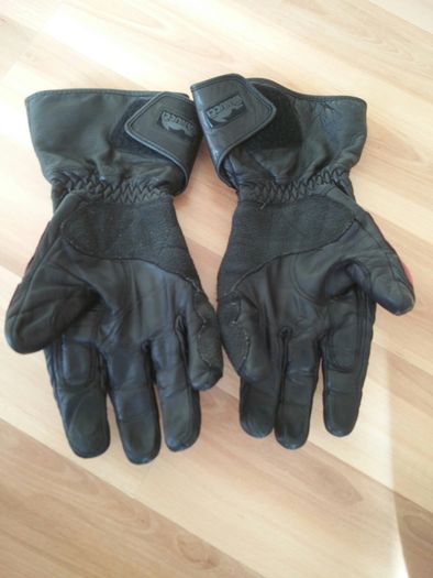 VANUCCI Leather Gloves