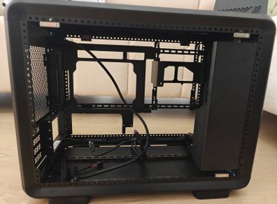 Cooler Master MasterFrame 400